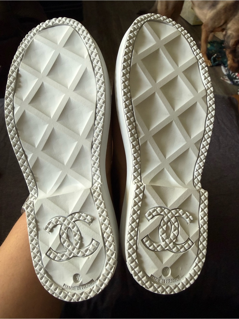 Two-Tone Rubber Slip-On Boots in Tan and White - Picture 6 of 8